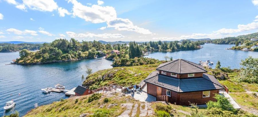 360-Grad-Ausblick über die schöne Schärenlandschaft Sotras