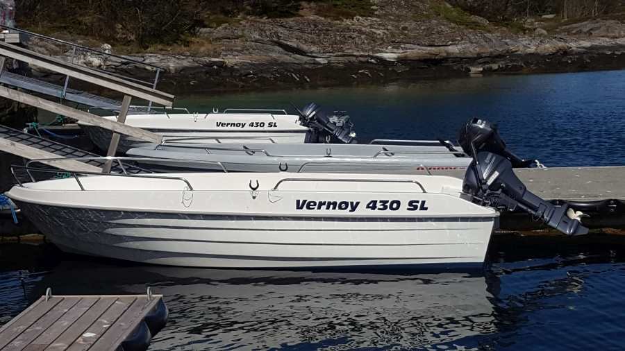 Die kleineren Boote. Gut zum Pollack-Angeln zwischen den Schären.