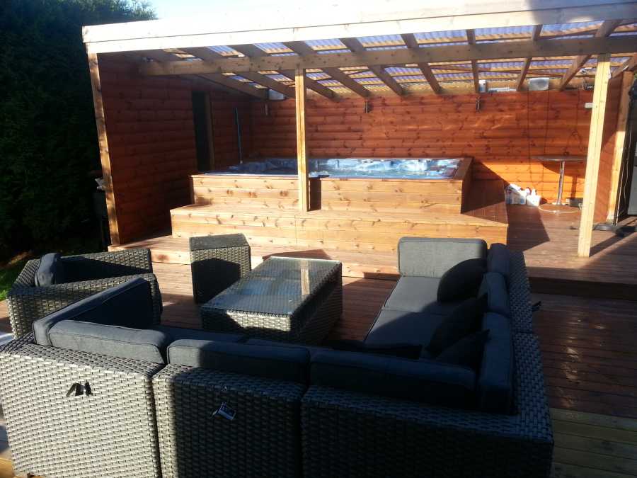 Auch die Gartenmöbel sind von bester Qualität