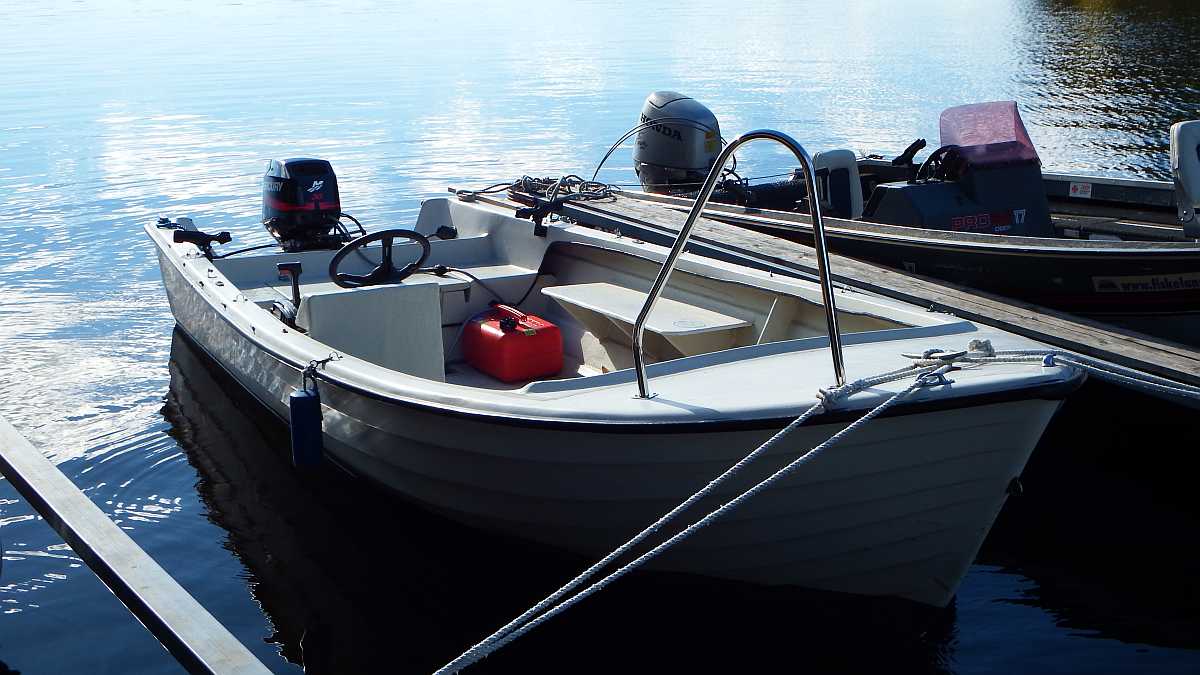 Mit dem bereits im Preis enthalten Angelboot gelangen Sie schnell zum Fisch Mit dem bereits im Preis enthalten Angelboot gelangen Sie schnell zum Fisch