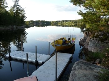 Der Bootssteg befindet sich nur ca. 30m vom Ferienhaus entfernt.