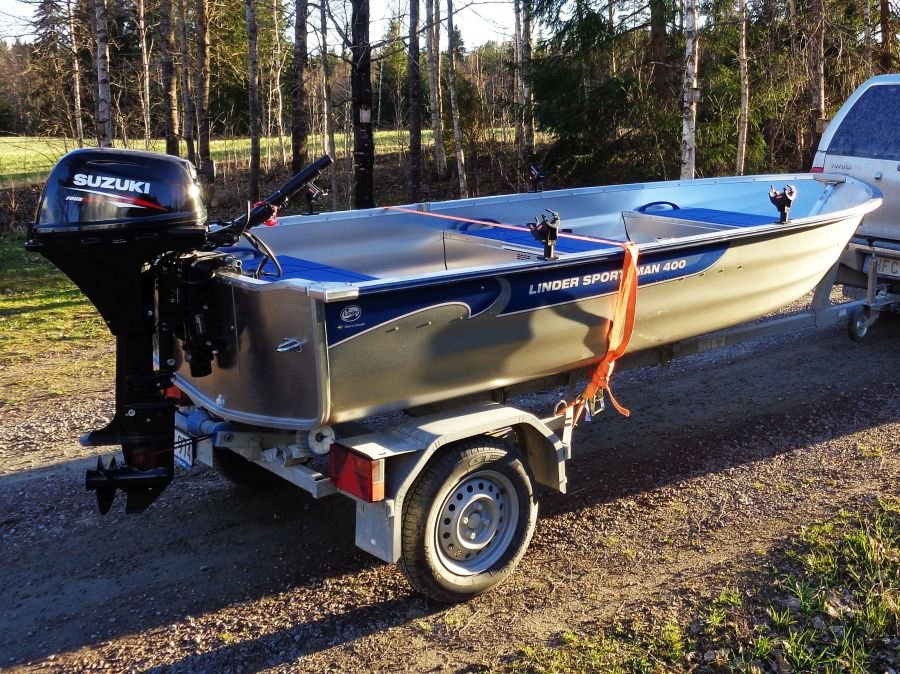 Bereits im Preis enthalten!  Angelboot 13 Fuß / 15 PS  Bereits im Preis enthalten!  Angelboot 13 Fuß / 15 PS