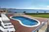 Pool in einem der Hotels.